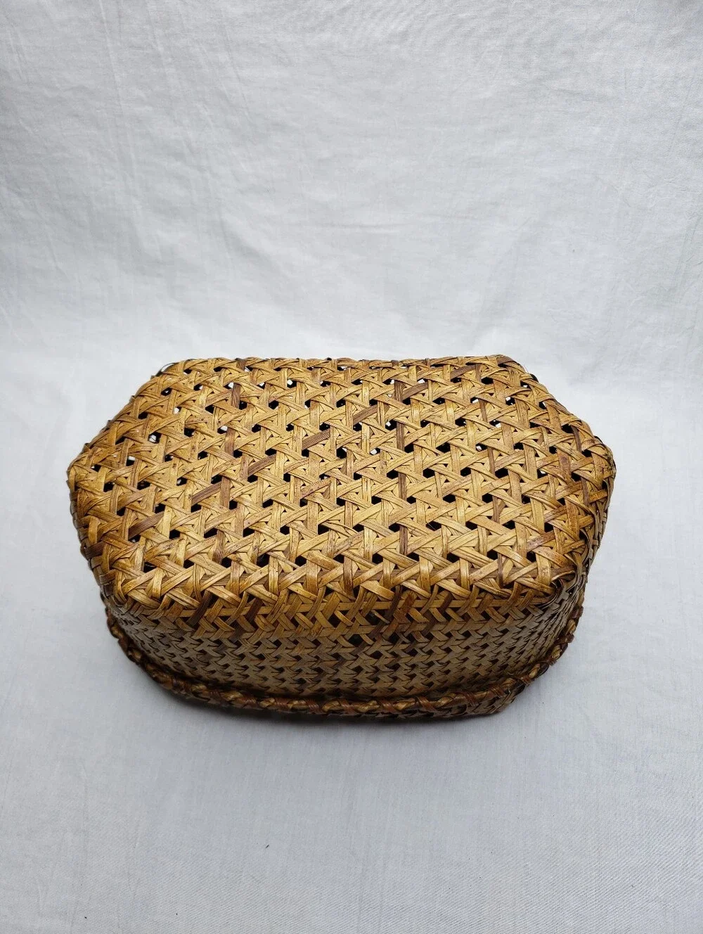 Brown Wicker Lidded Basket 9 By 5 Inches